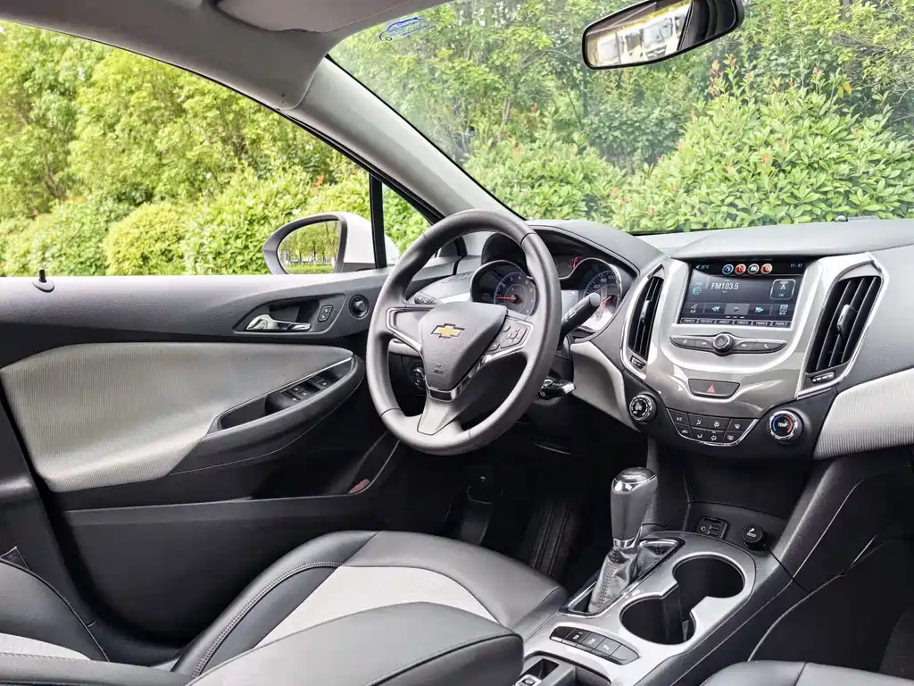 Chevrolet Cruze — миниатюра 15