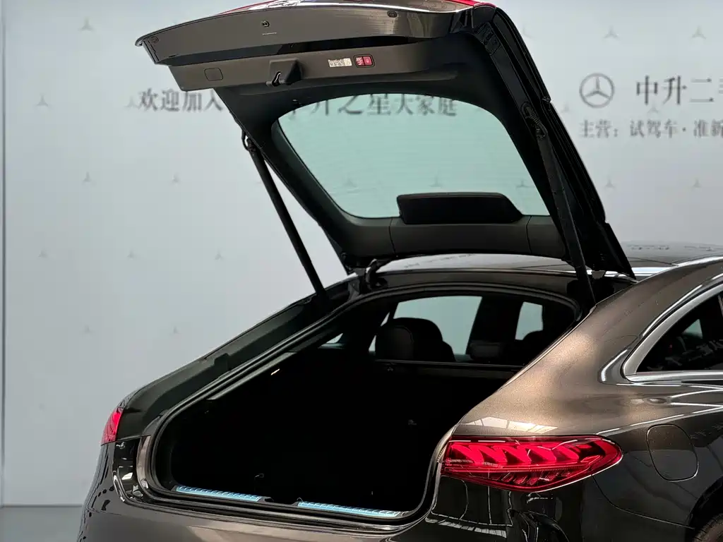 Mercedes-Benz EQS — миниатюра 6