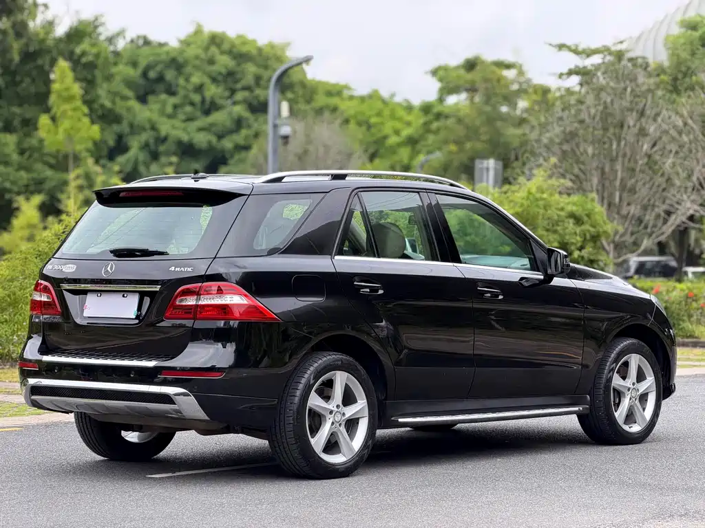 Mercedes-Benz M-Class — миниатюра 9