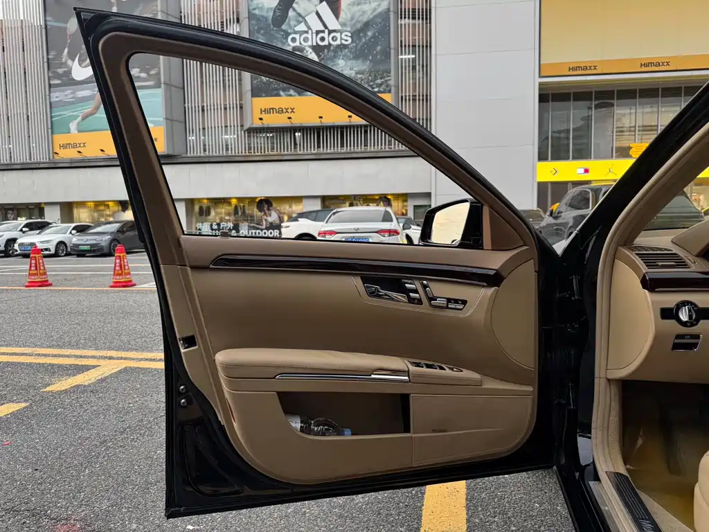 Mercedes-Benz S-Class — миниатюра 16