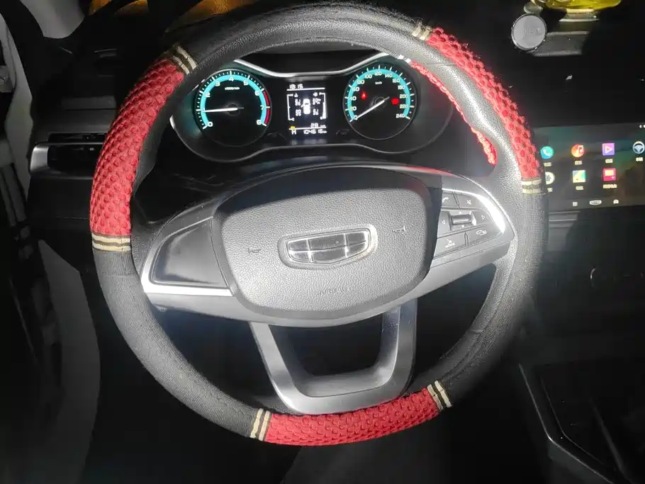 Geely Emgrand — миниатюра 15