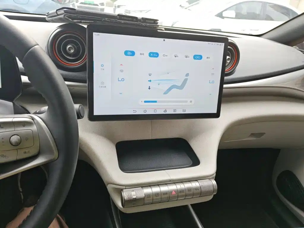 BYD Dolphin — миниатюра 13