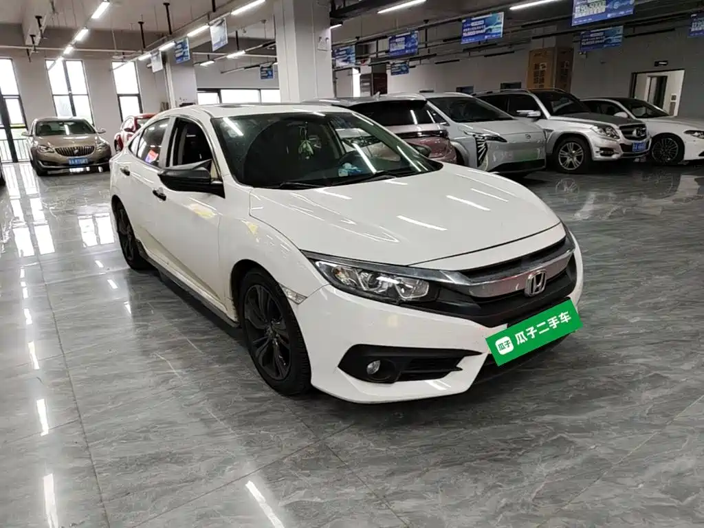 Honda Civic — миниатюра 4