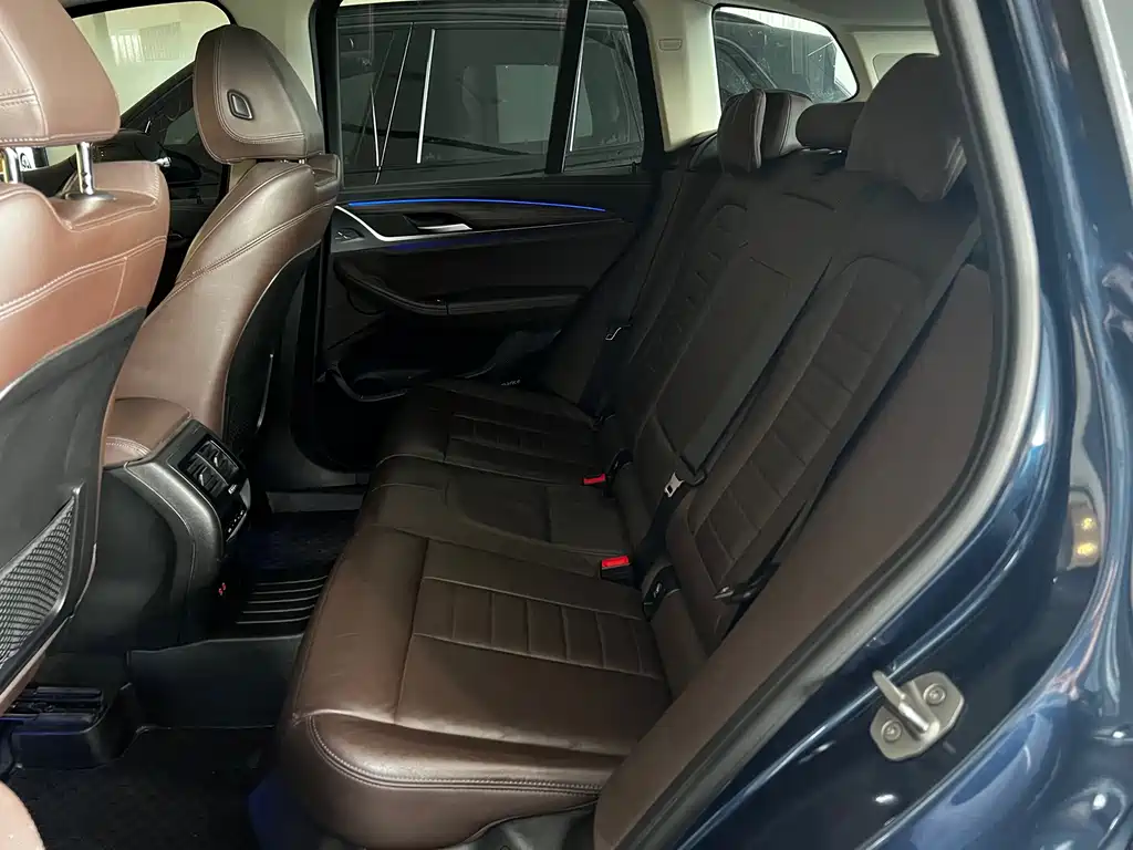 BMW X3 — миниатюра 10