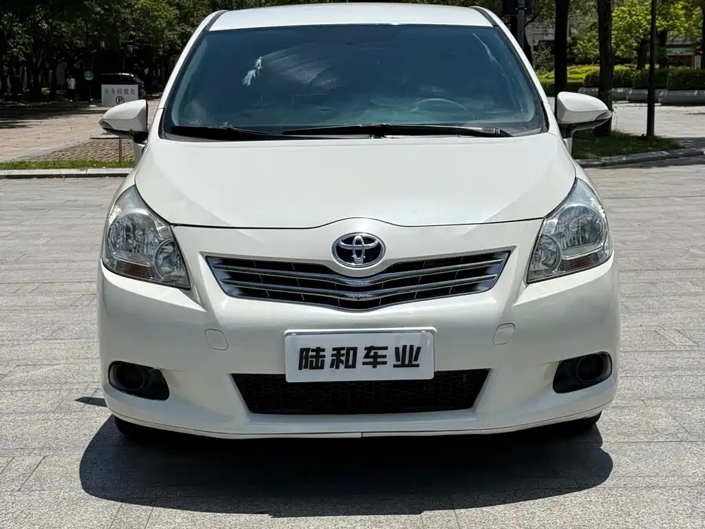 Toyota Verso — миниатюра 2