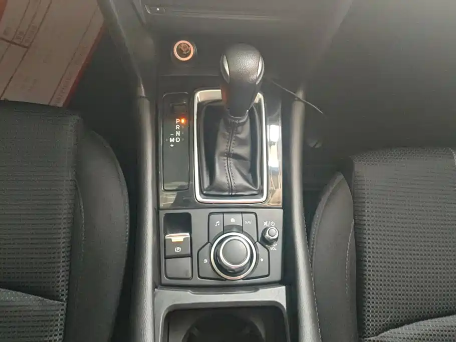 Mazda 3 Axela — миниатюра 16