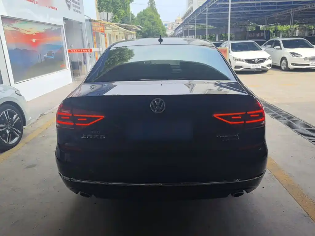 Volkswagen Passat — миниатюра 6