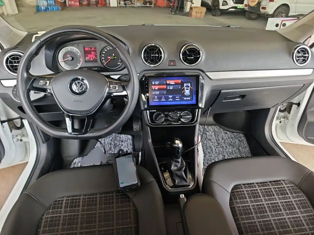 Volkswagen Jetta — миниатюра 10