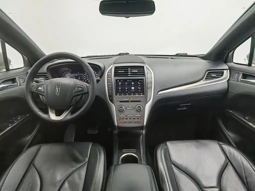 Lincoln MKC — миниатюра 5