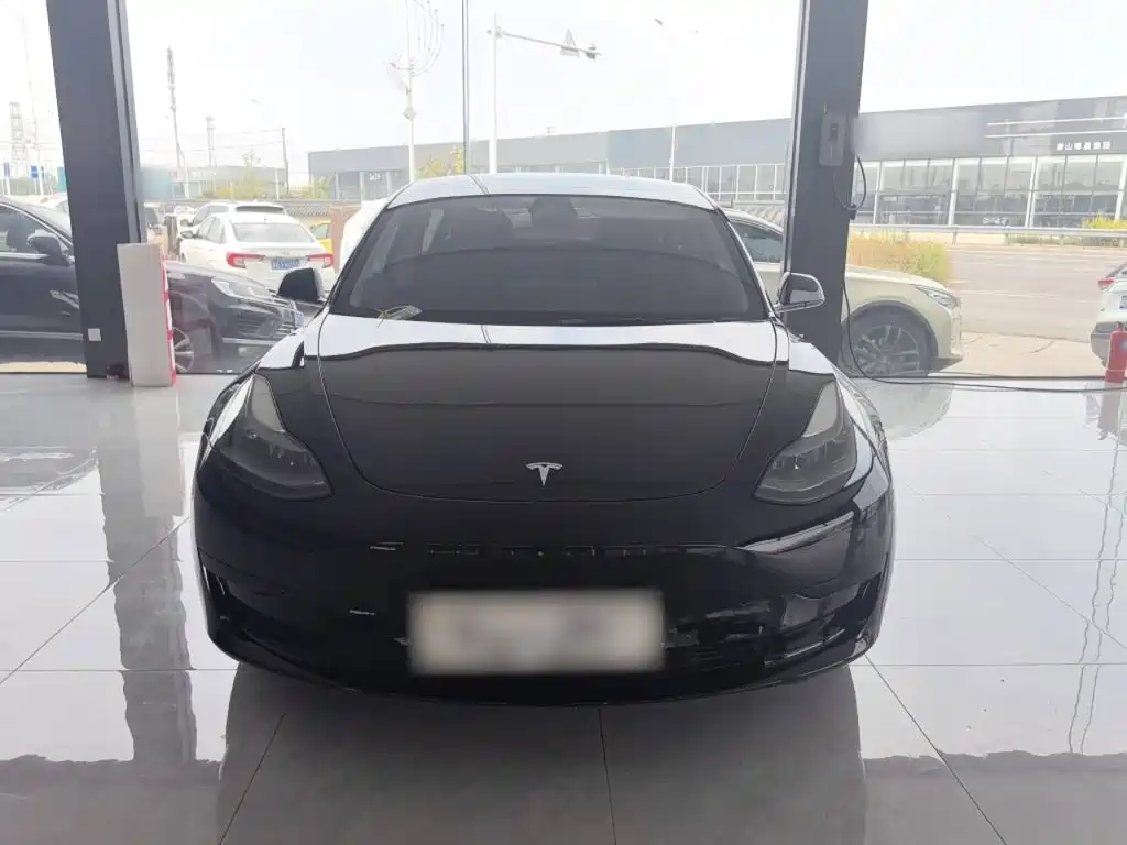 Tesla Model 3 — фотографии объявления, Фото 3