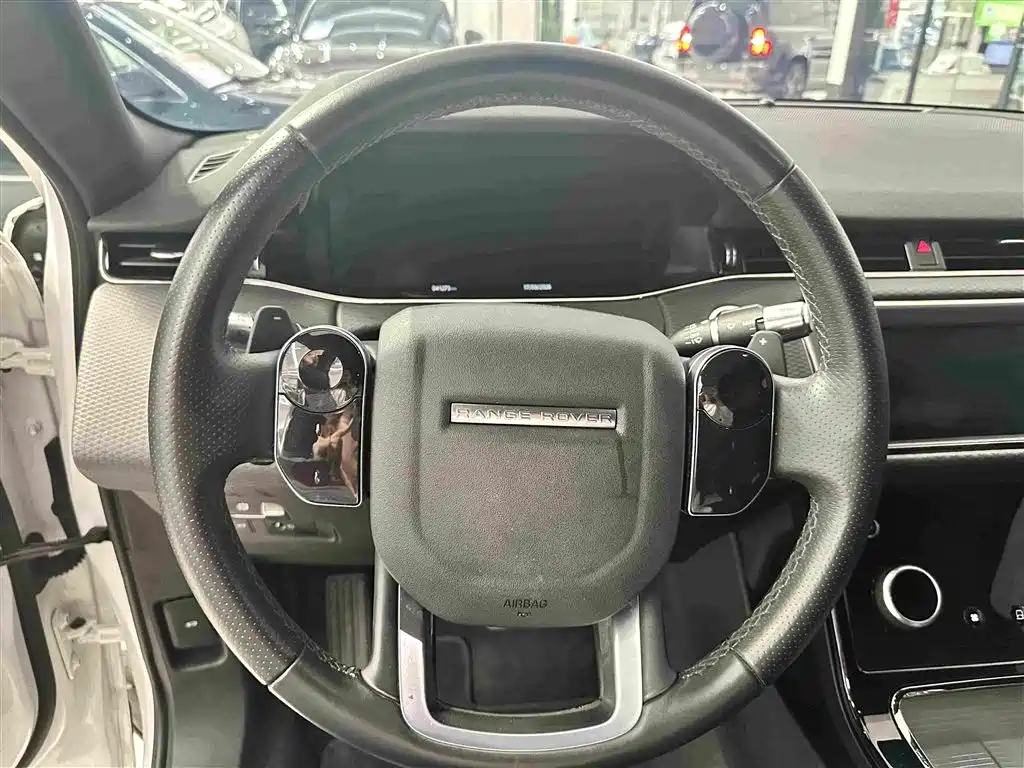 Land Rover Evoque — миниатюра 8