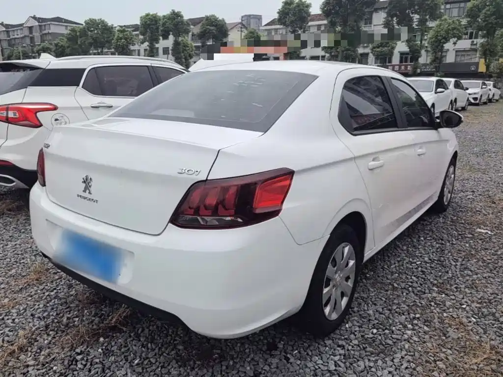 Peugeot 301 — миниатюра 7