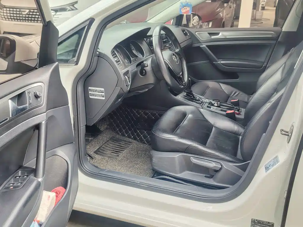 Volkswagen Golf — миниатюра 6