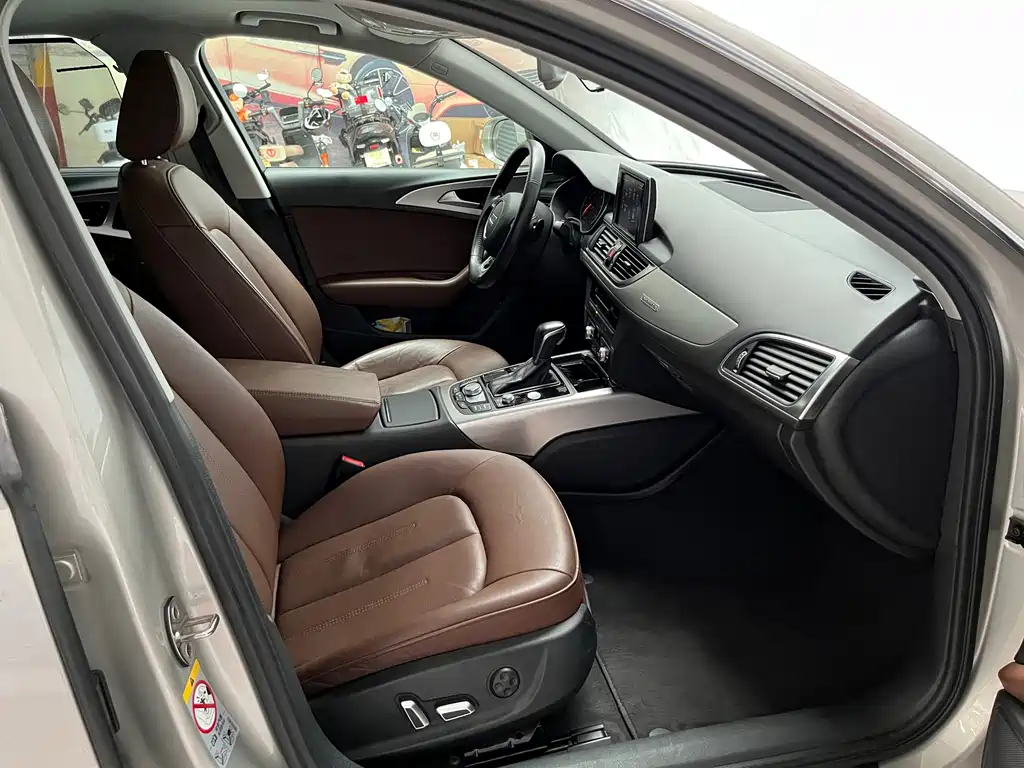 Audi A6L — миниатюра 12