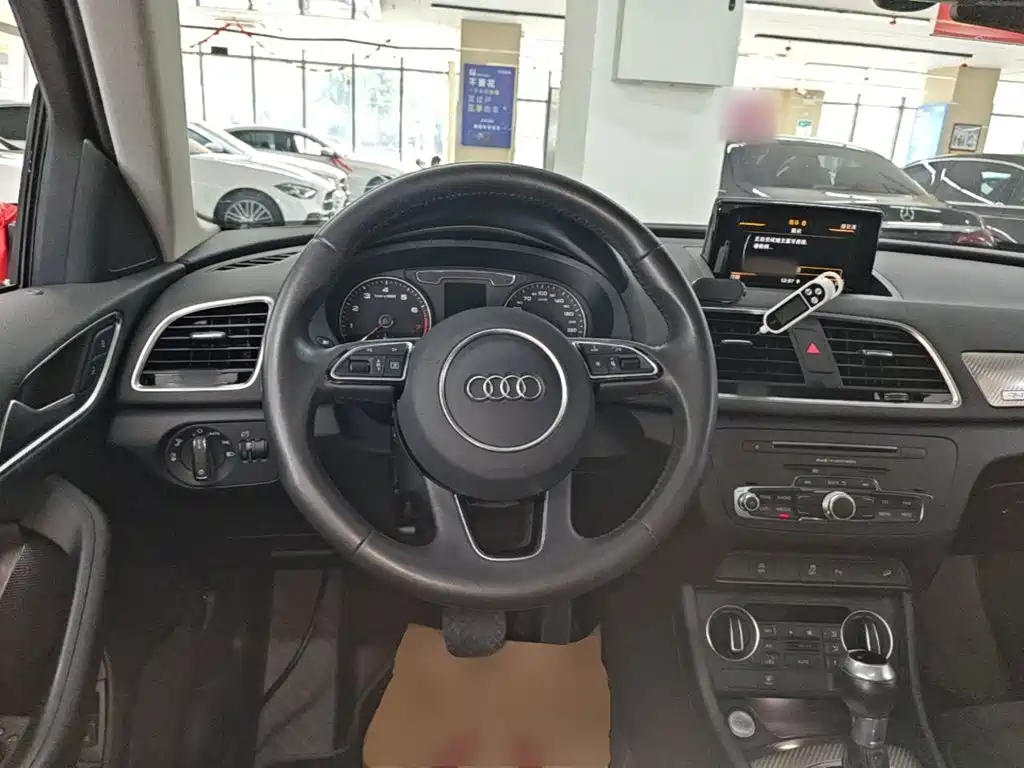 Audi Q3 — миниатюра 11
