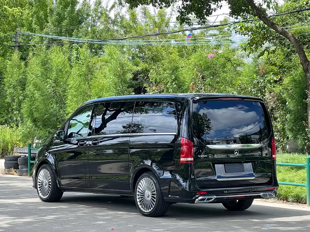 Mercedes-Benz V-Class — миниатюра 5