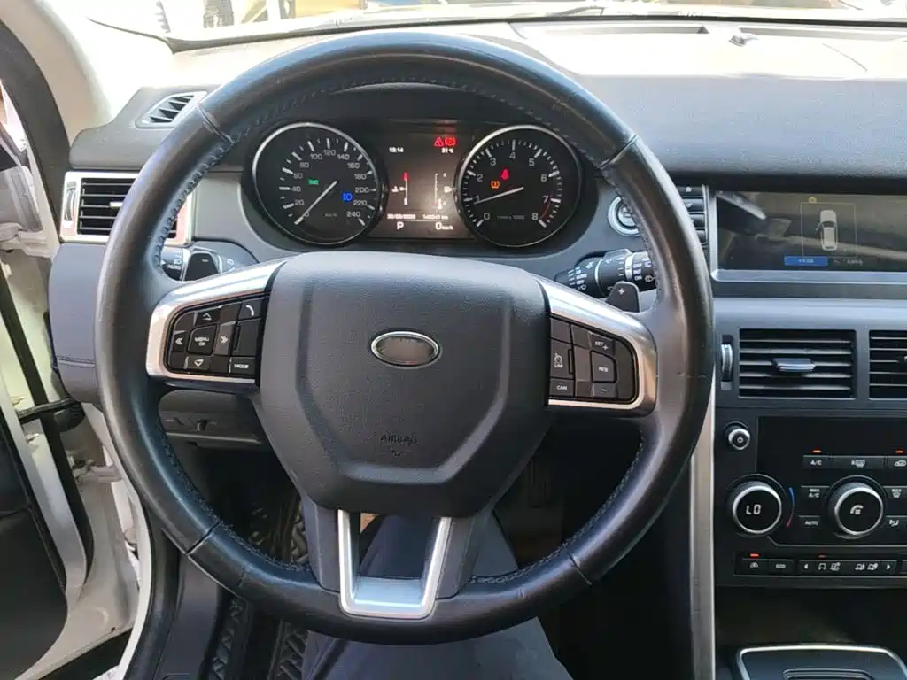 Land Rover Discovery Sport — миниатюра 11