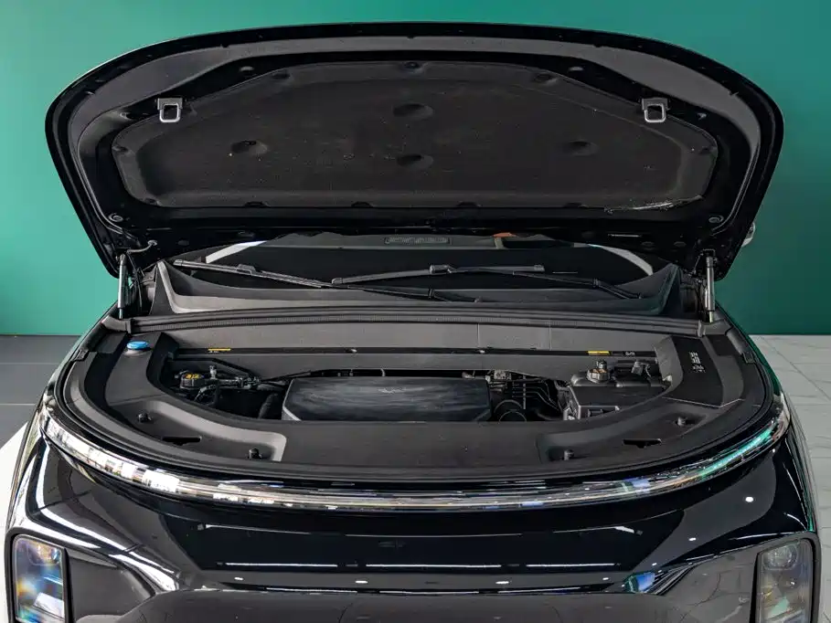 Li Auto Li L8 — миниатюра 5
