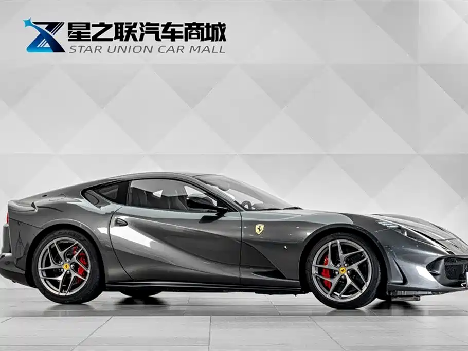 Ferrari 812 2017 6.5L Superfast