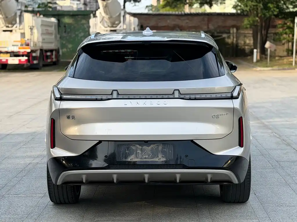 Lynk & Co 08 EM-P — миниатюра 5