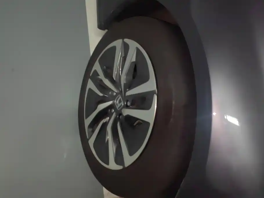 Honda Accord — миниатюра 6