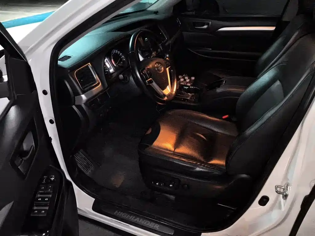 Toyota Highlander — миниатюра 14
