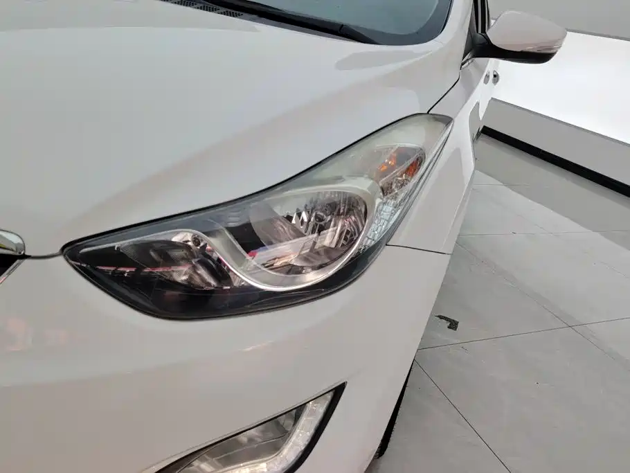 Hyundai Elantra Langdong — миниатюра 5