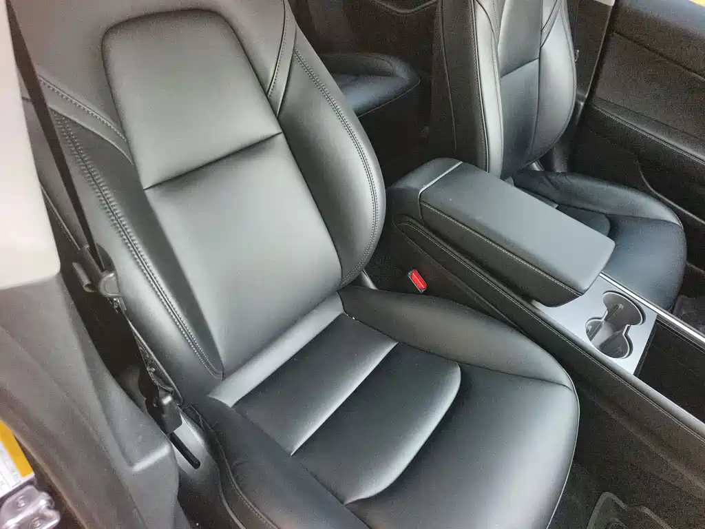 Tesla Model 3 — миниатюра 15