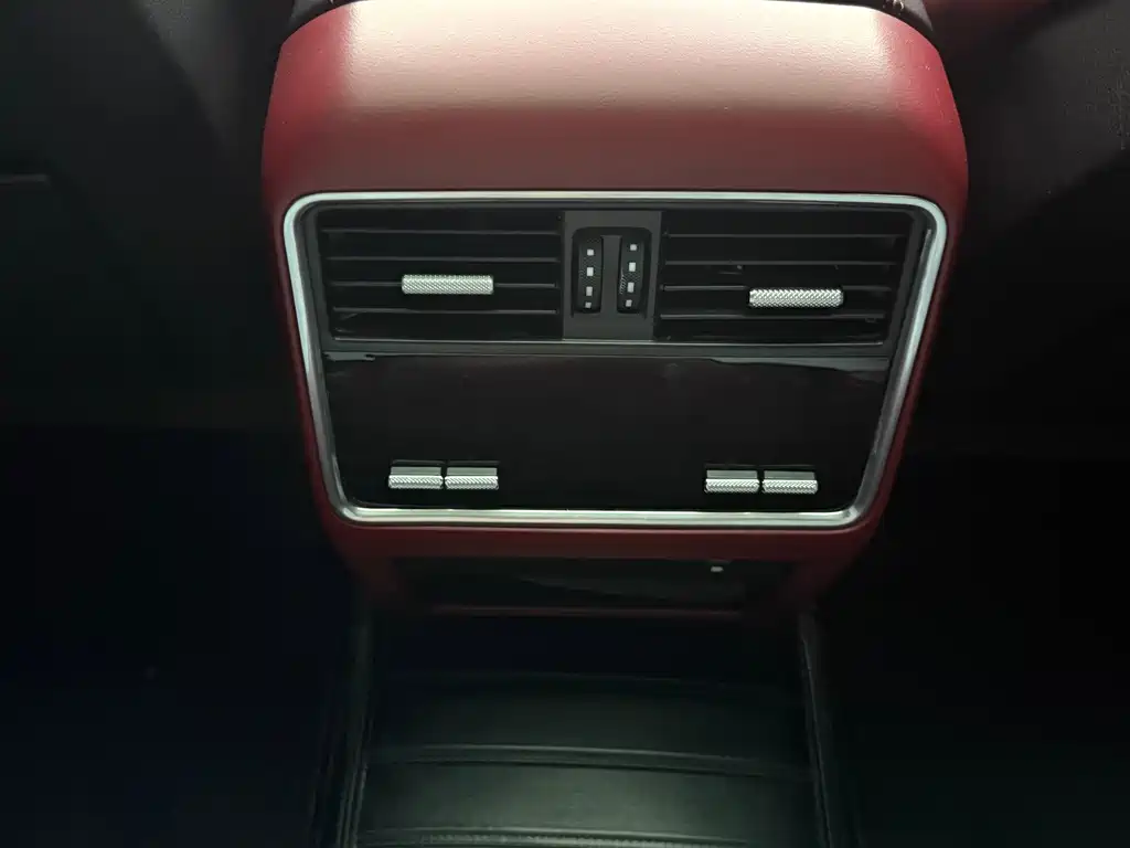 Porsche Cayenne — миниатюра 18