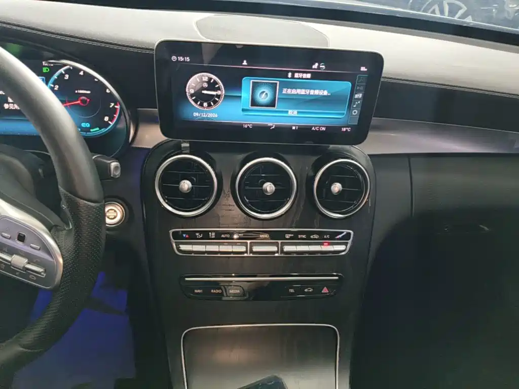 Mercedes-Benz C-Class — миниатюра 13