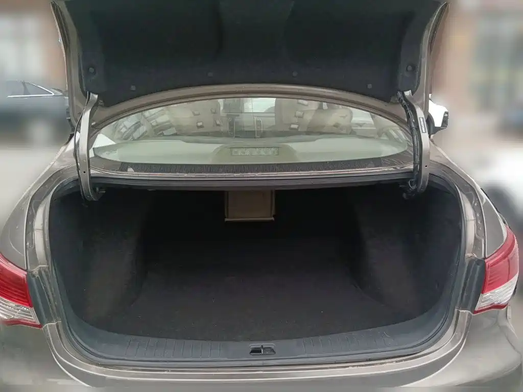 Nissan Sylphy — миниатюра 10