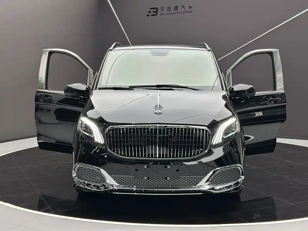 Mercedes-Benz Vito 2021 2.0T 7 мест