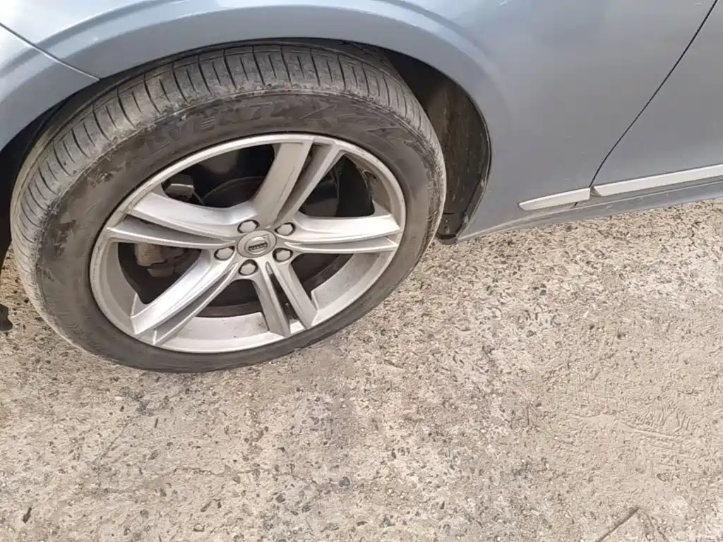 Volvo S90 — миниатюра 23