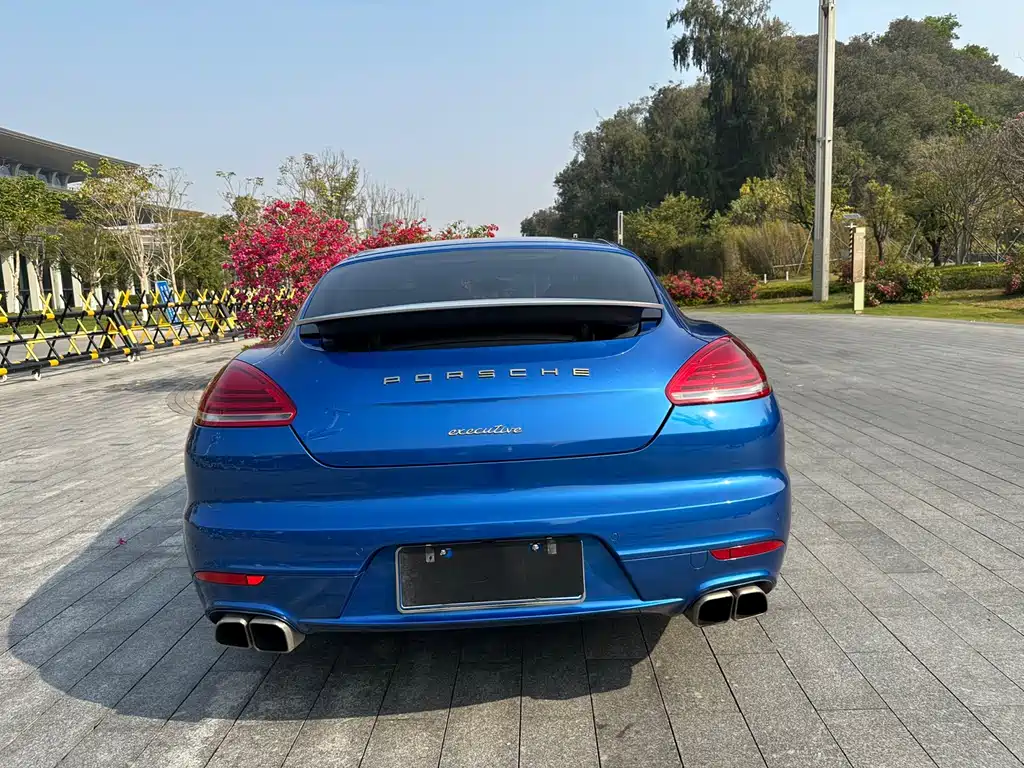Porsche Panamera 2014 Panamera Executive 3.0T
