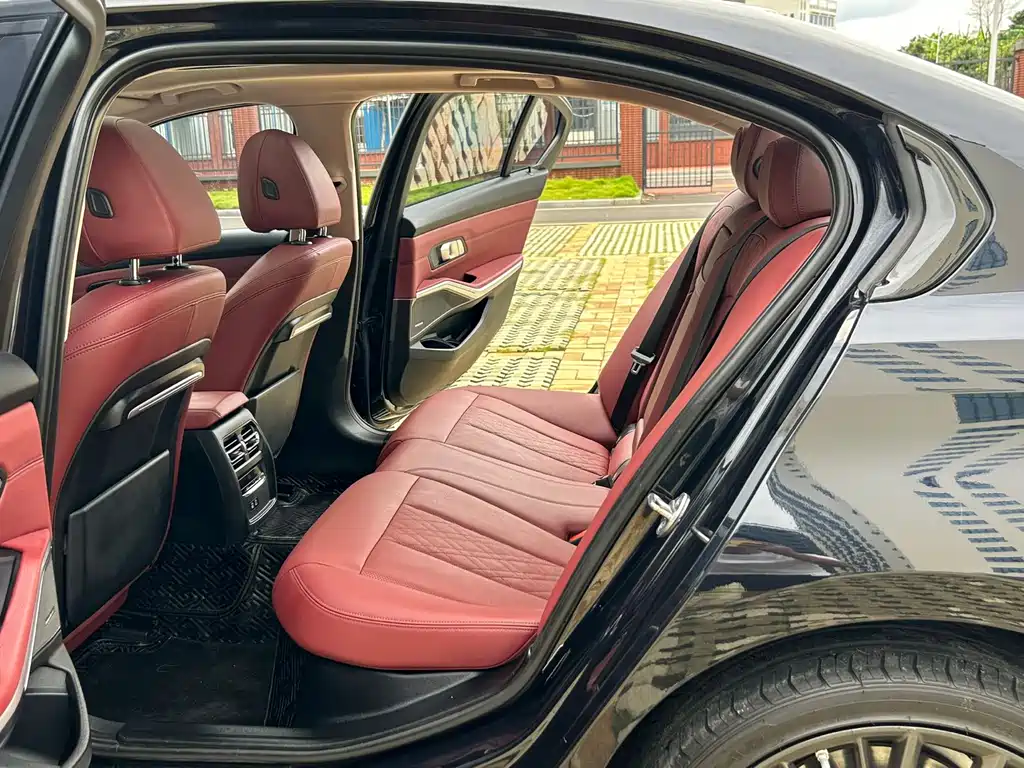 BMW 3 Series — миниатюра 7