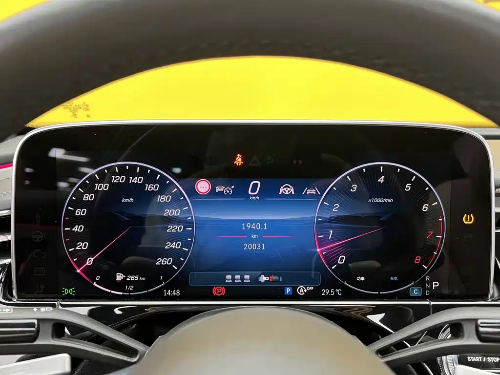 Mercedes-Benz E-Class — миниатюра 17