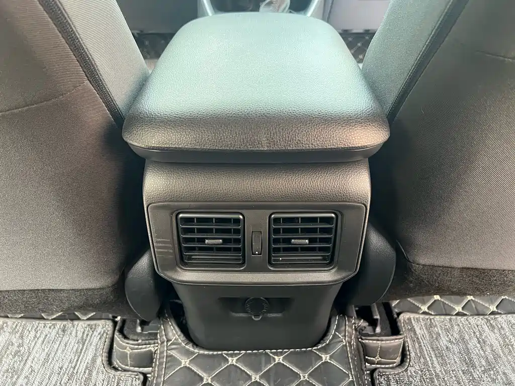 Toyota Wildlander — миниатюра 14