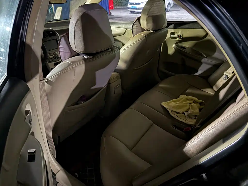 Toyota Corolla — миниатюра 5