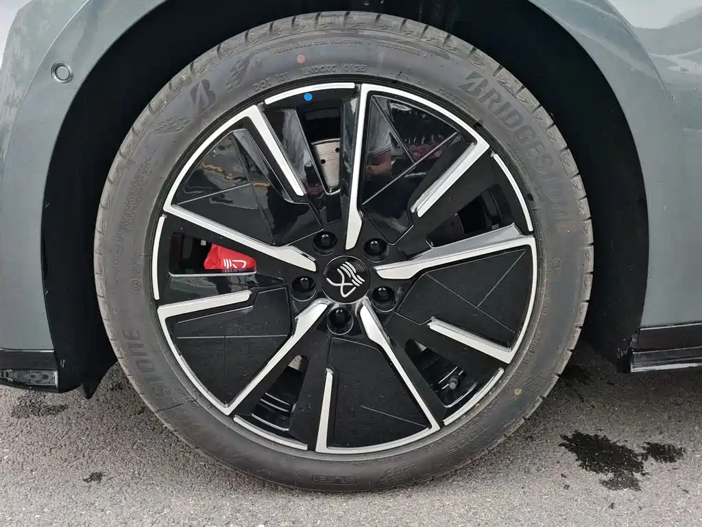 BYD Han L 2025 DM-i 200KM Flagship