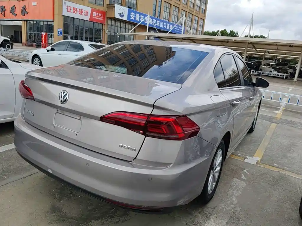Volkswagen Bora — миниатюра 7