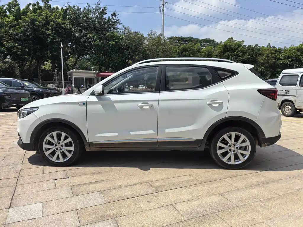 MG ZS — миниатюра 2
