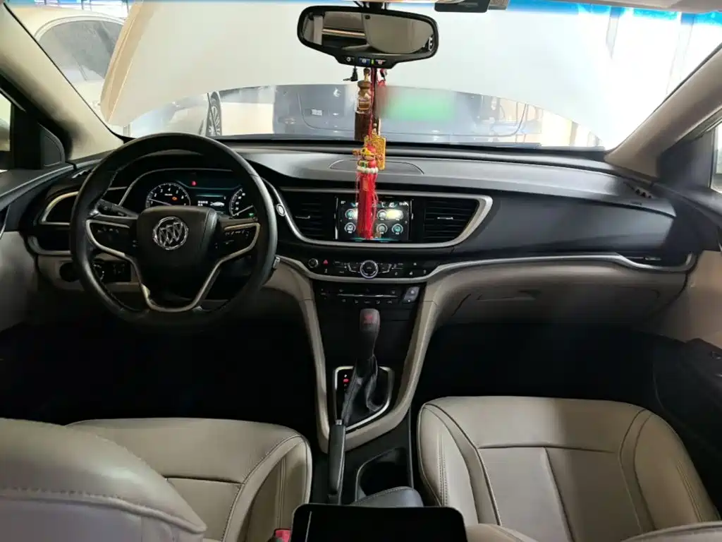 Buick Excelle — миниатюра 10
