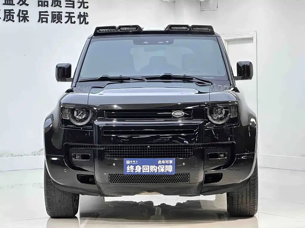 Land Rover Defender — миниатюра 4