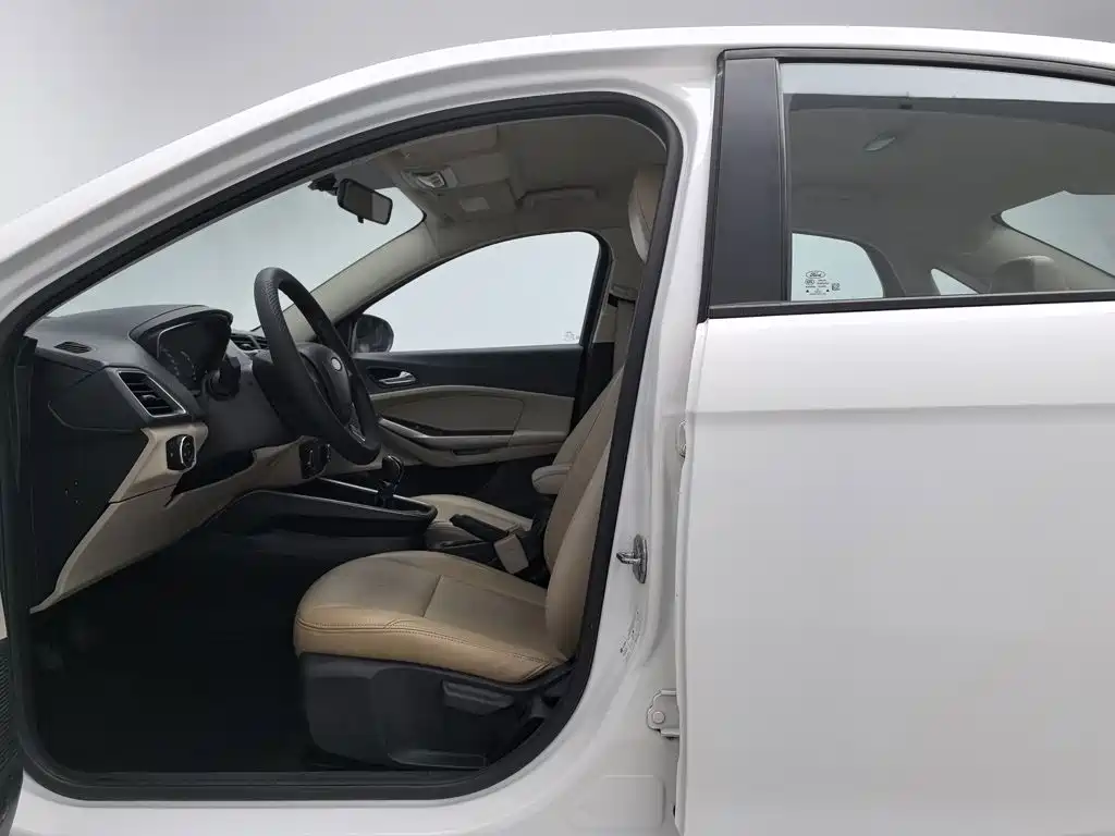Ford Escort — миниатюра 10