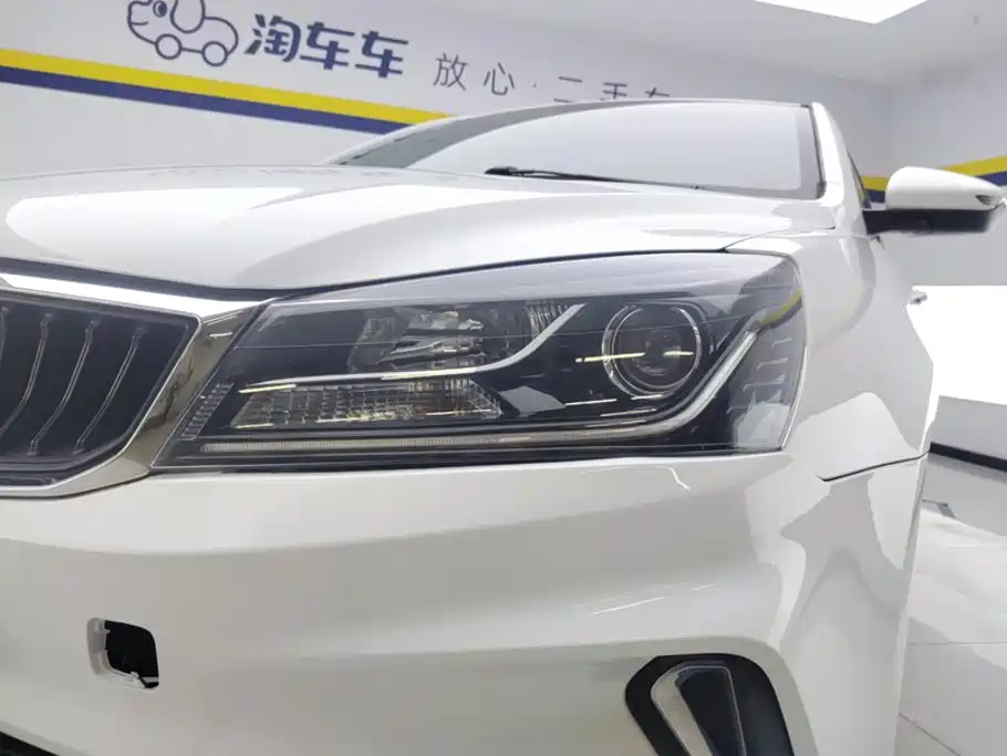 Geely Emgrand — миниатюра 5