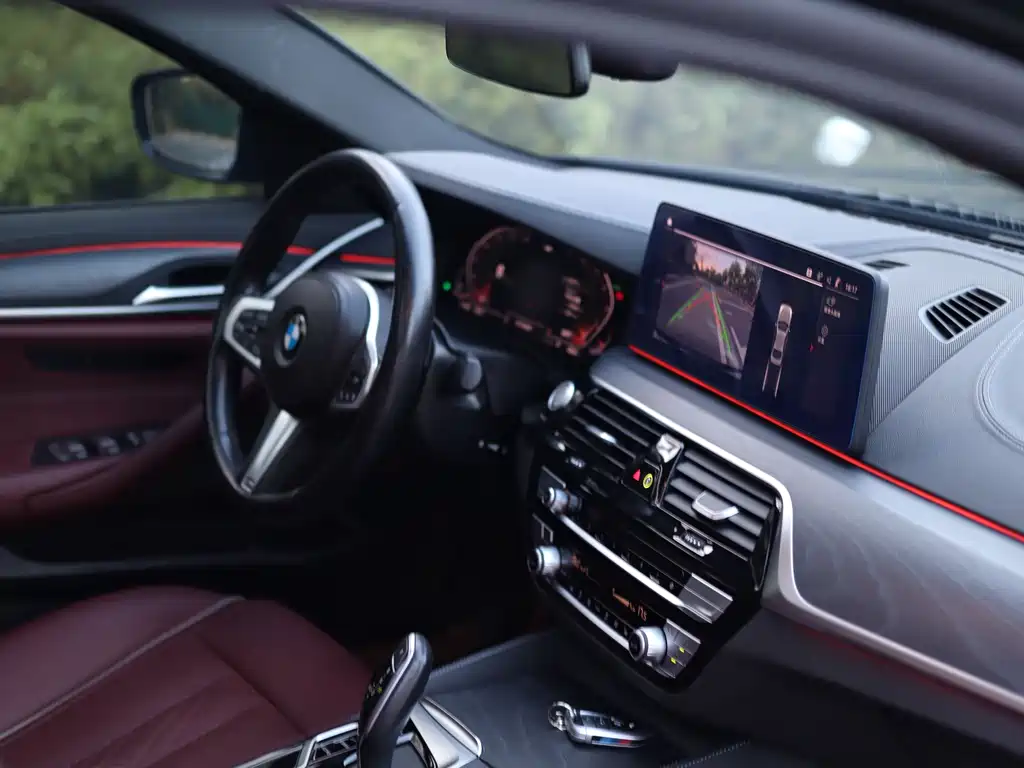 BMW 5 Series — миниатюра 25