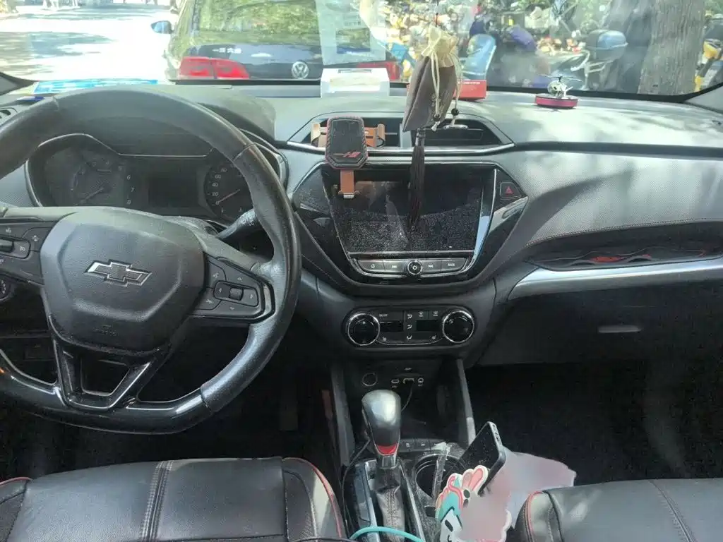 Chevrolet Tracker — миниатюра 13