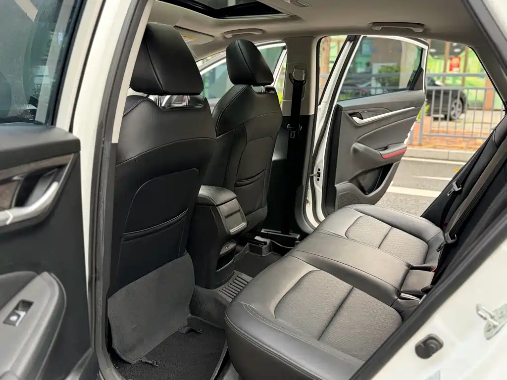 Changan Eado — миниатюра 6