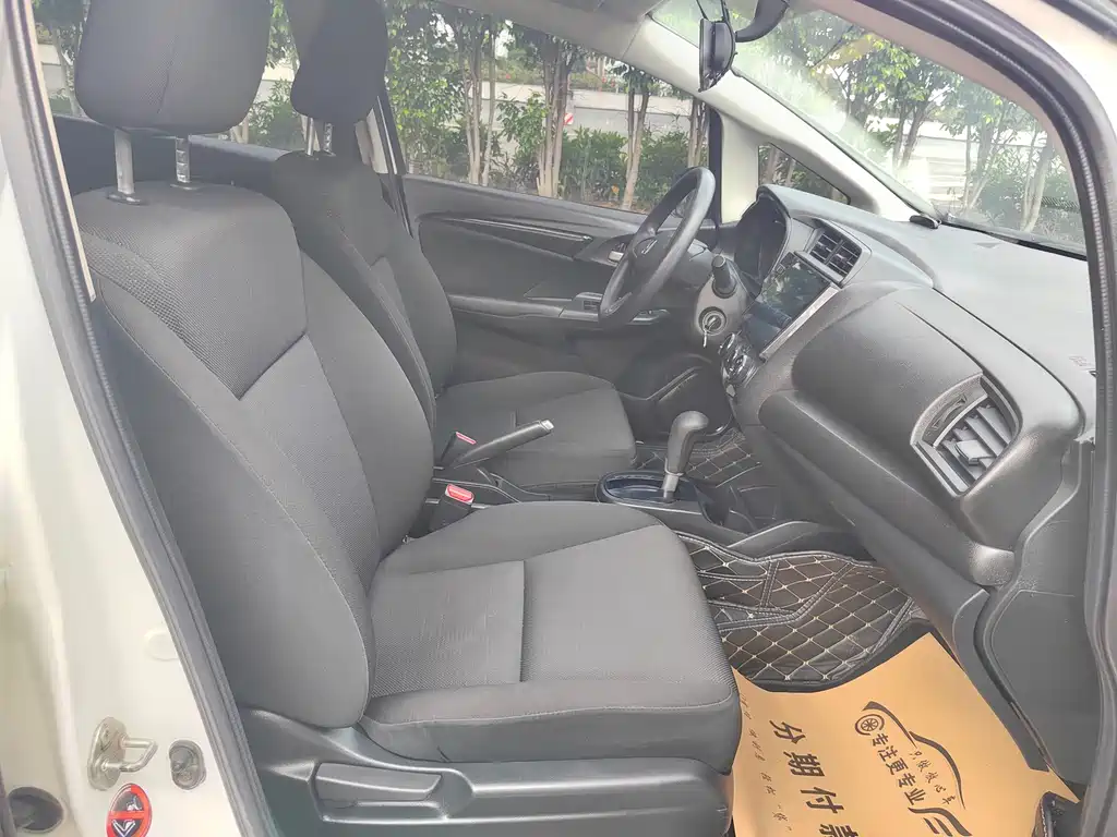 Honda Fit — миниатюра 15