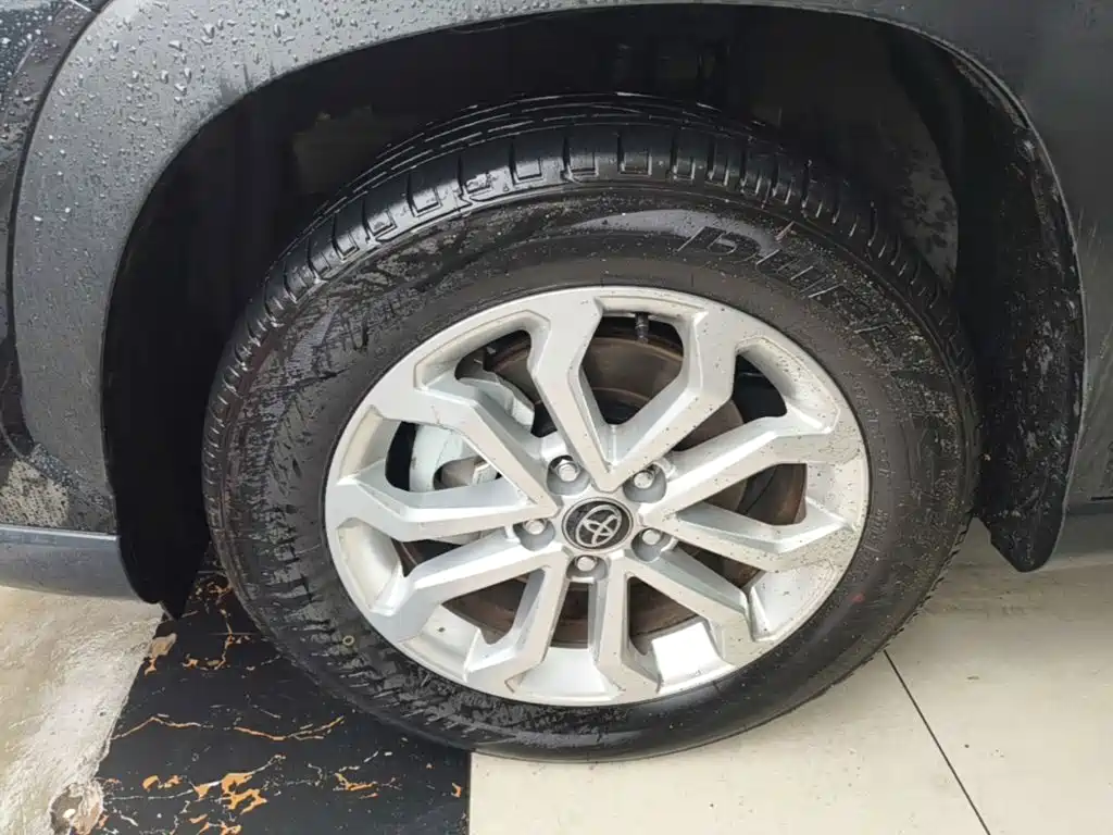 Toyota Frontlander — миниатюра 23